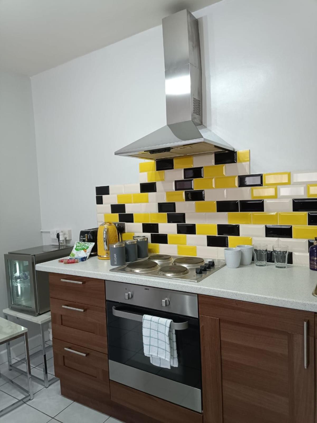Holiday home Lister Park Bradford Stylish 1bed Coach House - Quiet & Tranquil & Parking